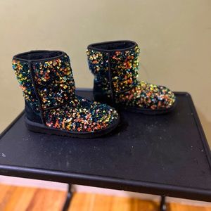 Size 3 sequined uggs! Great for the holidays!